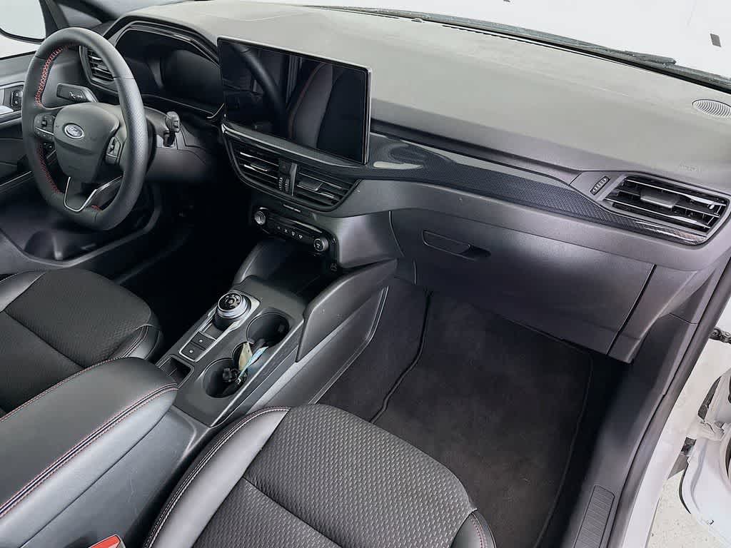 Thumbnail: 2025 Ford Escape - 32