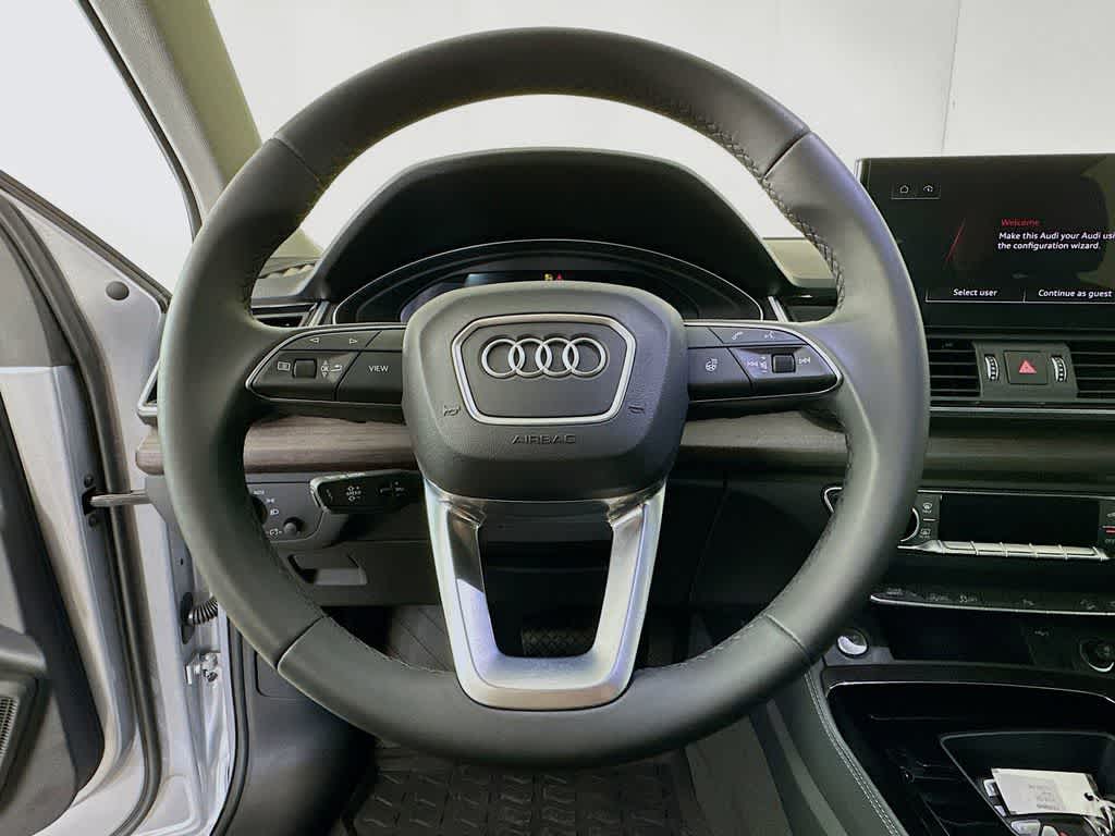 Thumbnail: 2023 Audi Q5 - 16