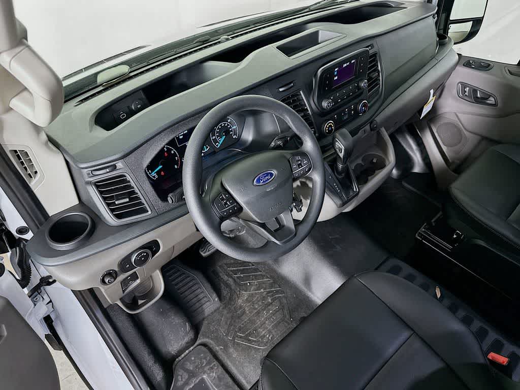 Thumbnail: 2025 Ford Transit Series - 2