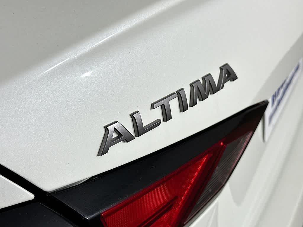 Thumbnail: 2024 Nissan Altima - 7