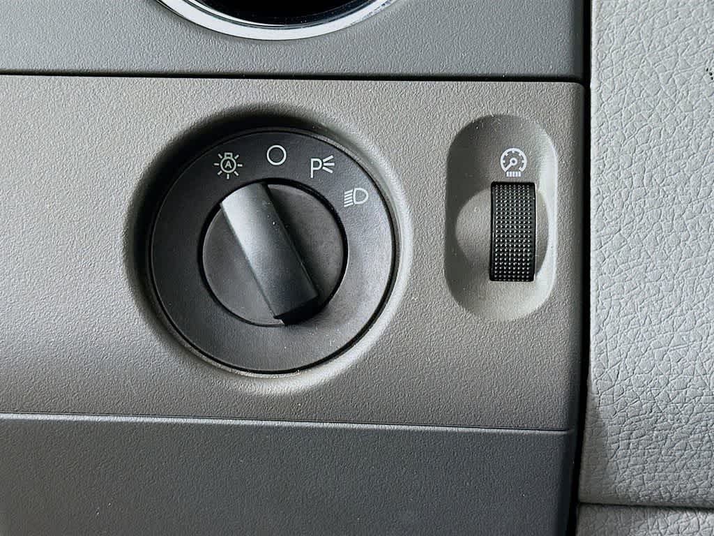 Thumbnail: 2006 Ford F-150 - 26