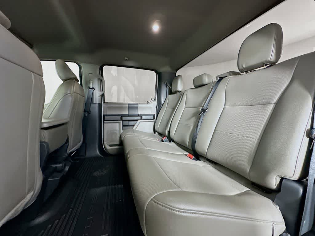 Thumbnail: 2022 Ford Econoline - 21