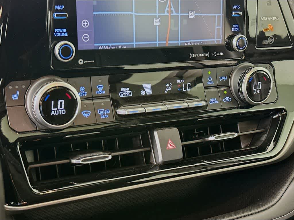 Thumbnail: 2021 Toyota Highlander - 18