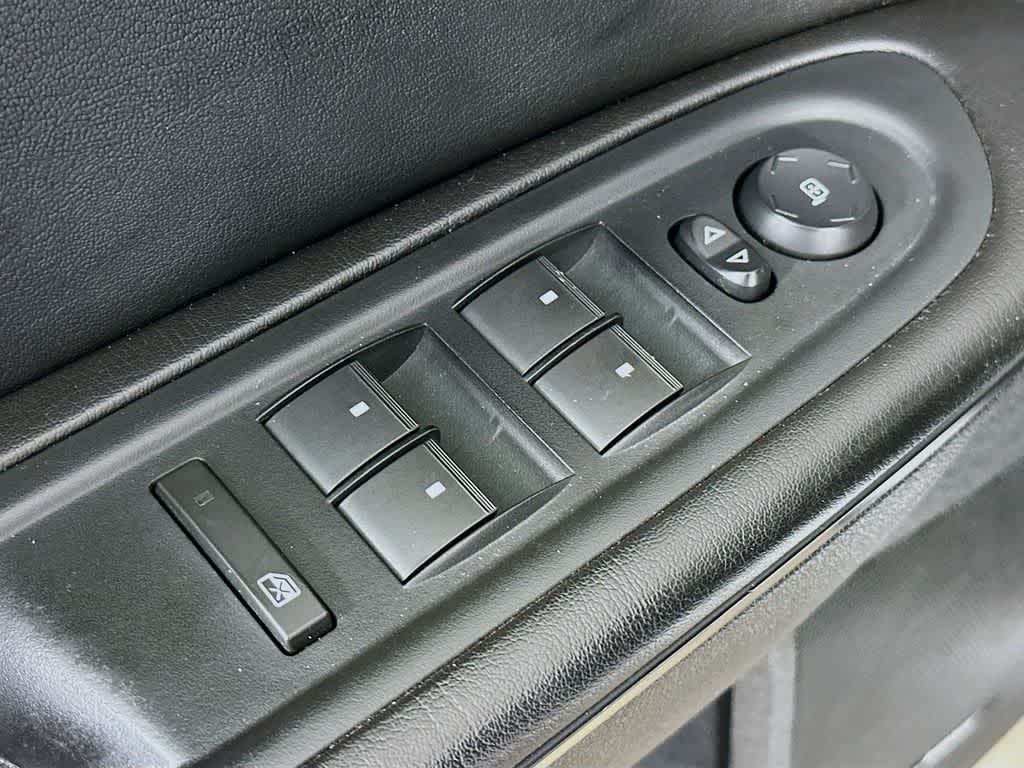 Thumbnail: 2017 Chevrolet Traverse - 29