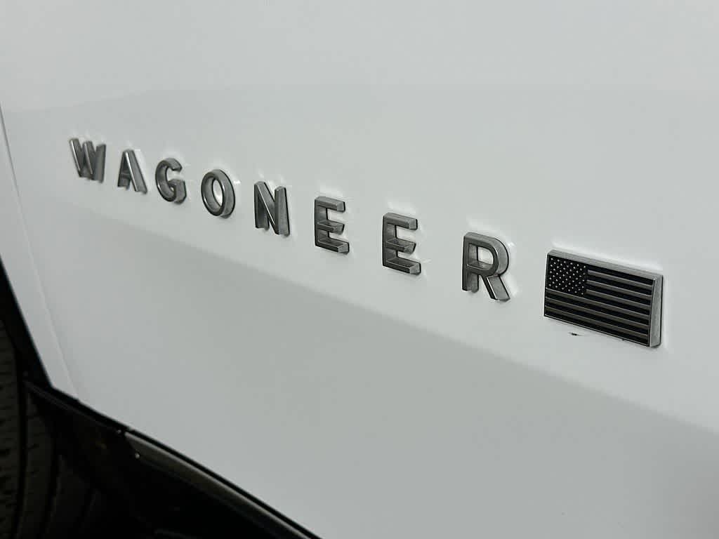 Thumbnail: 2023 Jeep Wagoneer - 7