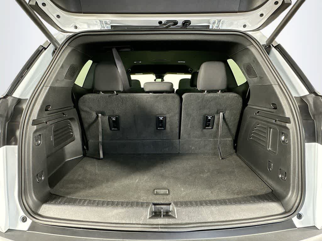 Thumbnail: 2025 GMC Acadia - 21