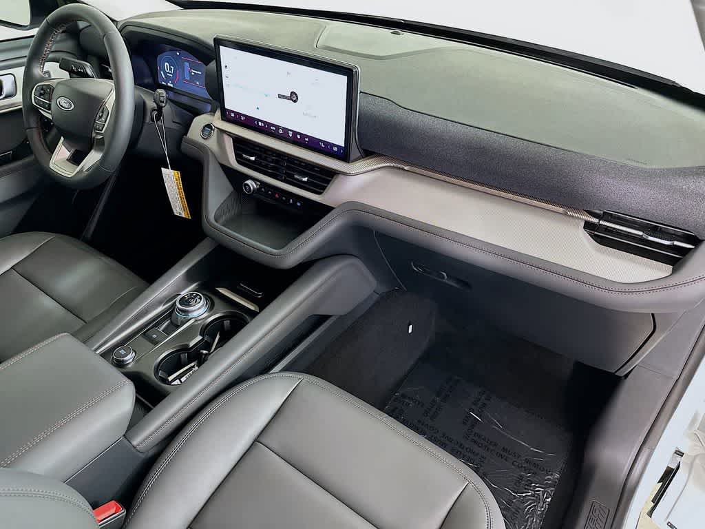 Thumbnail: 2025 Ford Explorer - 33