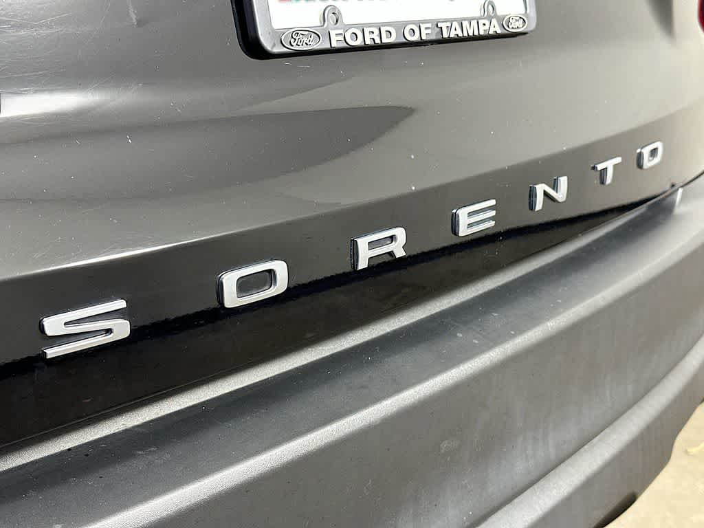 Thumbnail: 2022 Kia Sorento - 7