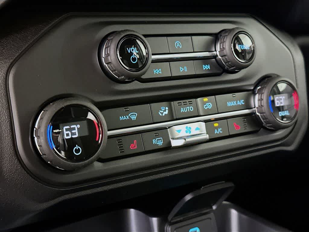 Thumbnail: 2025 Ford Bronco - 18