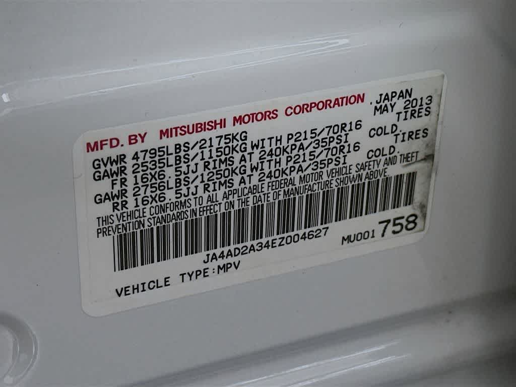 Thumbnail: 2014 Mitsubishi Outlander - 22