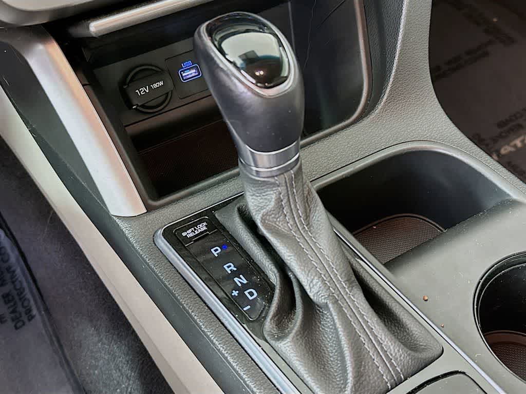 Thumbnail: 2016 Hyundai Sonata - 19