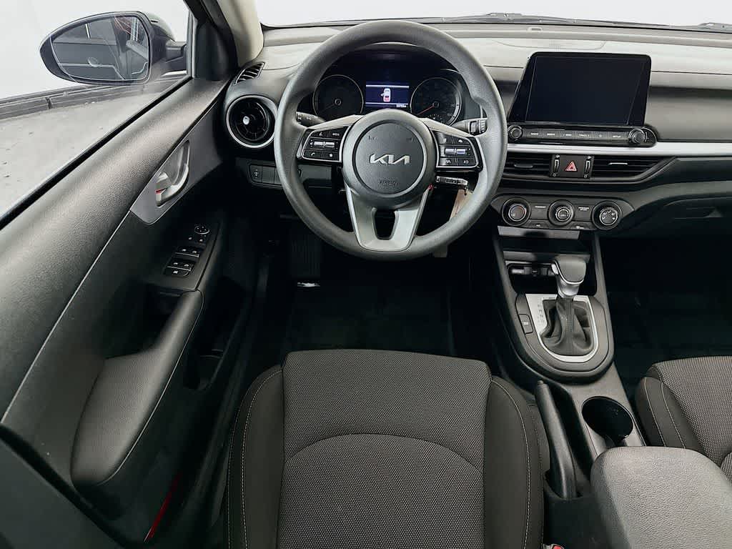 Thumbnail: 2024 Kia Forte - 10