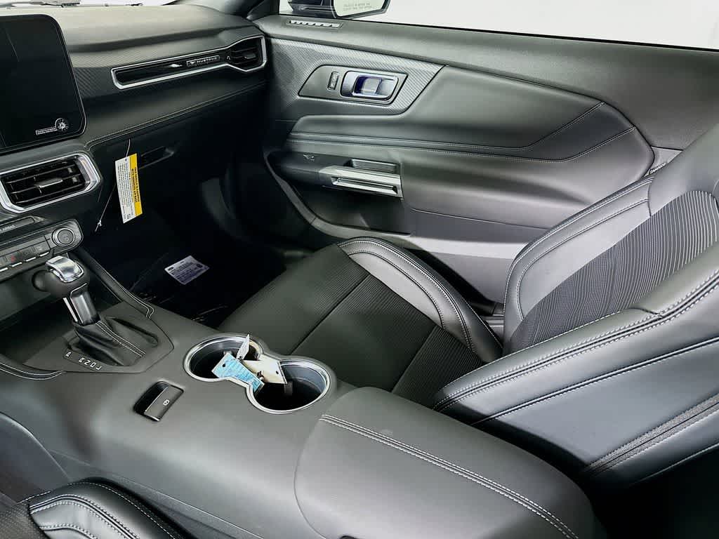 Thumbnail: 2026 Ford Mustang - 10