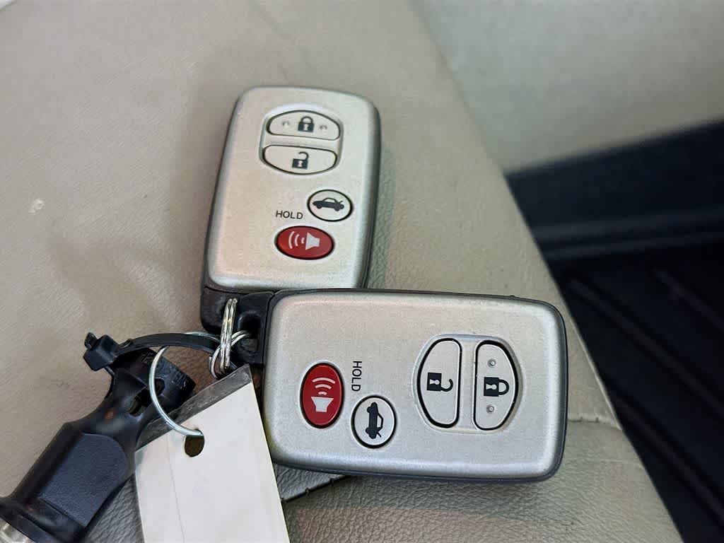 Thumbnail: 2009 Toyota Camry - 21