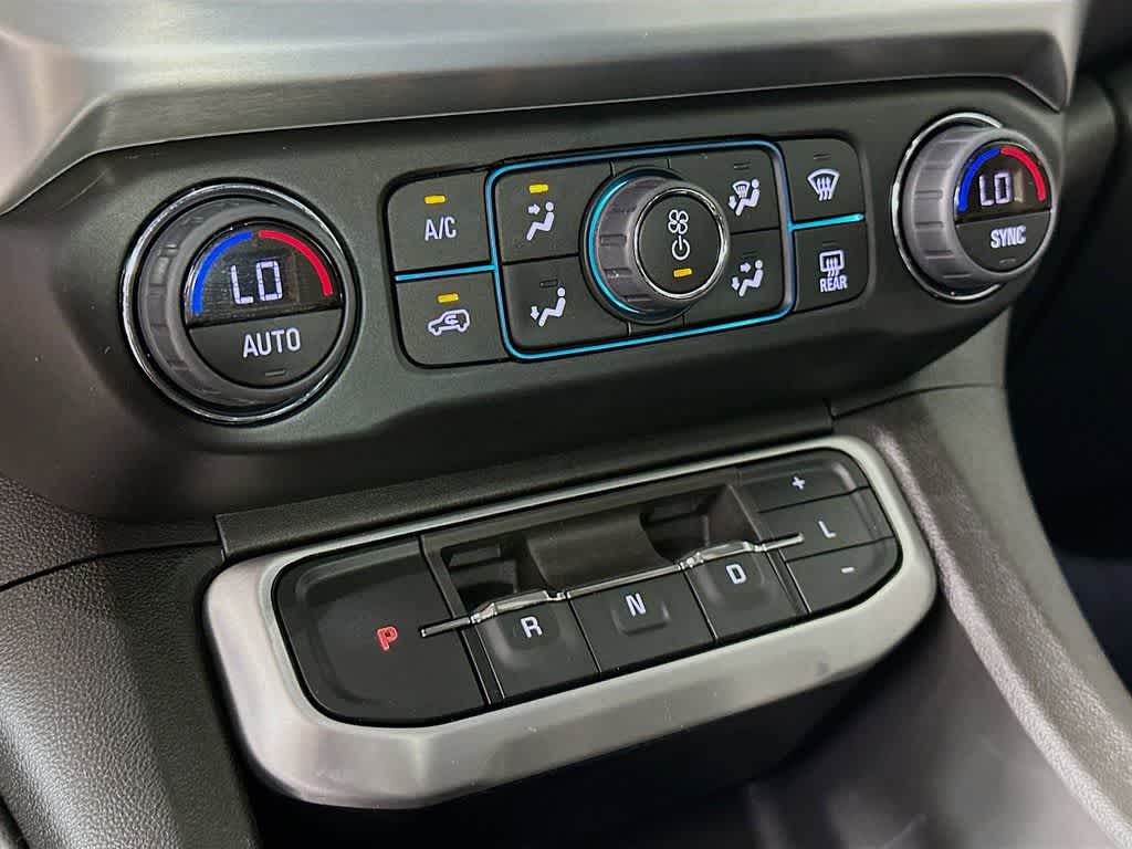 Thumbnail: 2023 GMC Acadia - 18