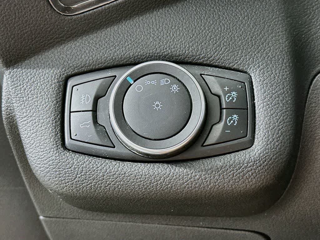 Thumbnail: 2017 Ford Escape - 27