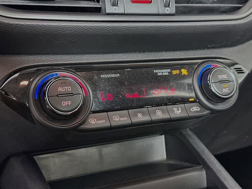 Thumbnail: 2019 Kia Forte - 16