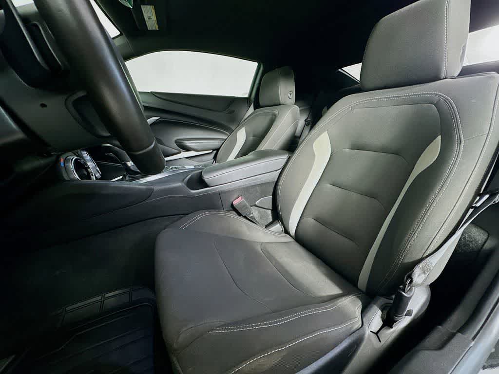 Thumbnail: 2020 Chevrolet Camaro - 12
