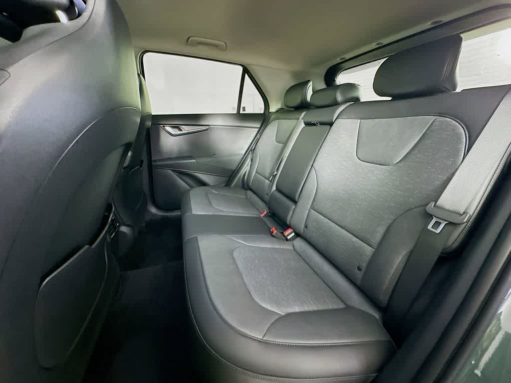 2023 Kia Niro SX Touring 14