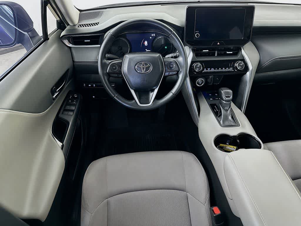 Thumbnail: 2023 Toyota Venza - 10