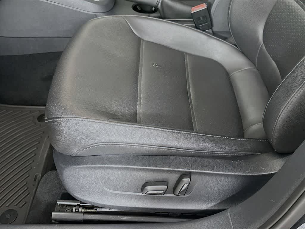 Thumbnail: 2014 Volkswagen Jetta - 29