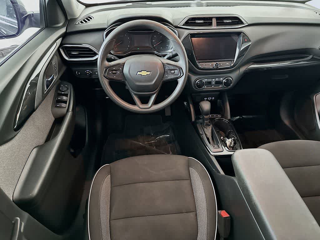 Thumbnail: 2023 Chevrolet TrailBlazer - 10