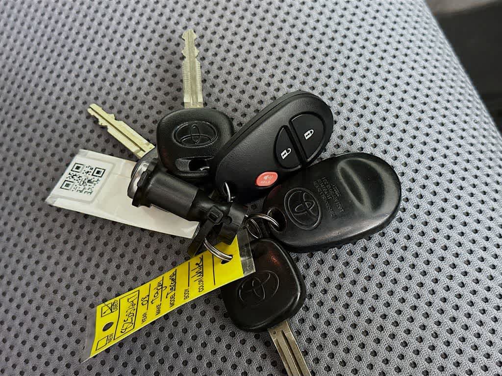 Thumbnail: 2008 Toyota Tacoma - 18