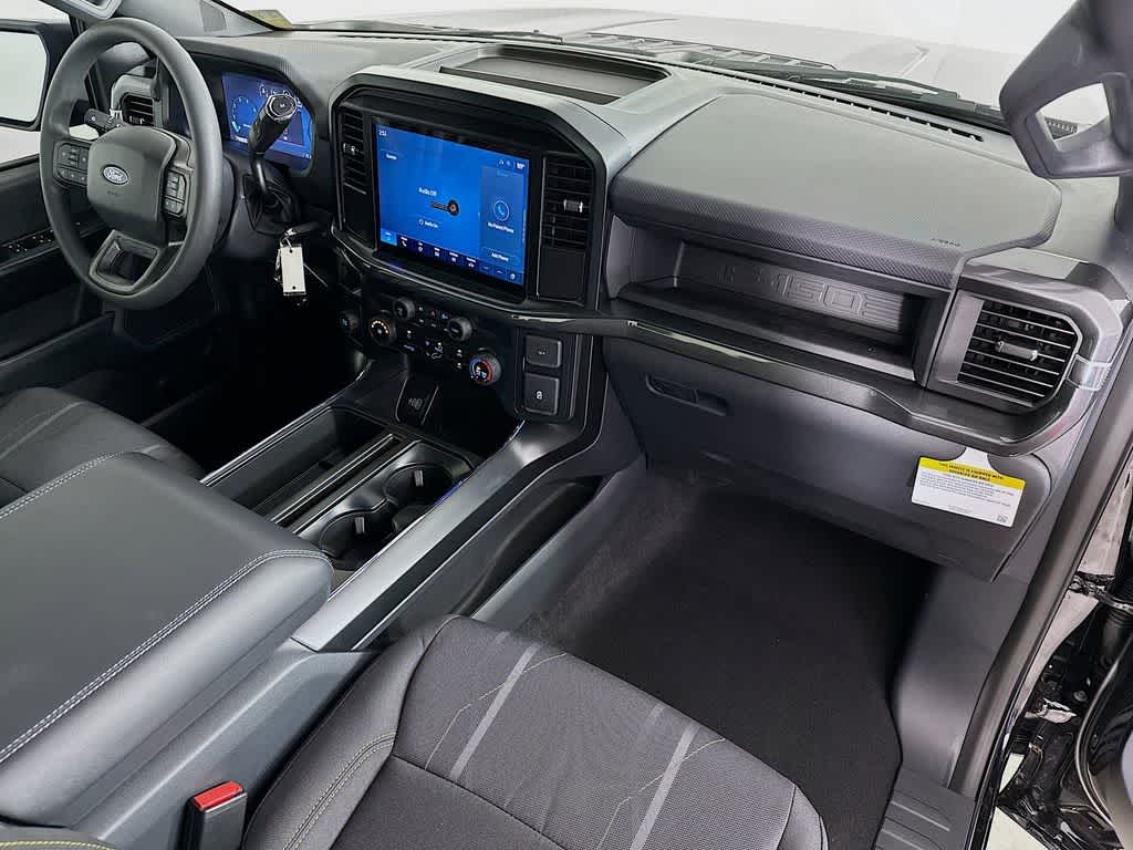 Thumbnail: 2025 Ford F-150 - 32