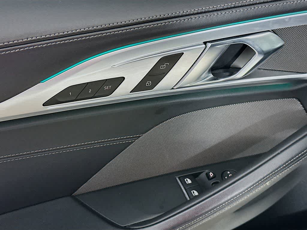 Thumbnail: 2022 BMW 8 Series - 29