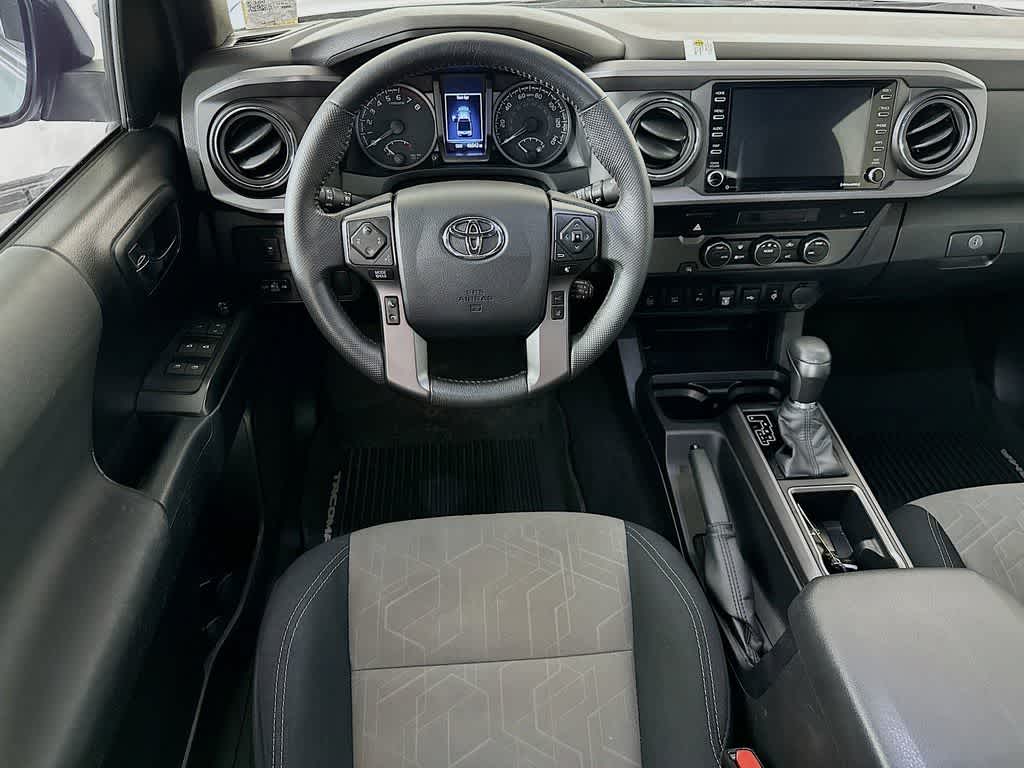 Thumbnail: 2021 Toyota Tacoma - 10