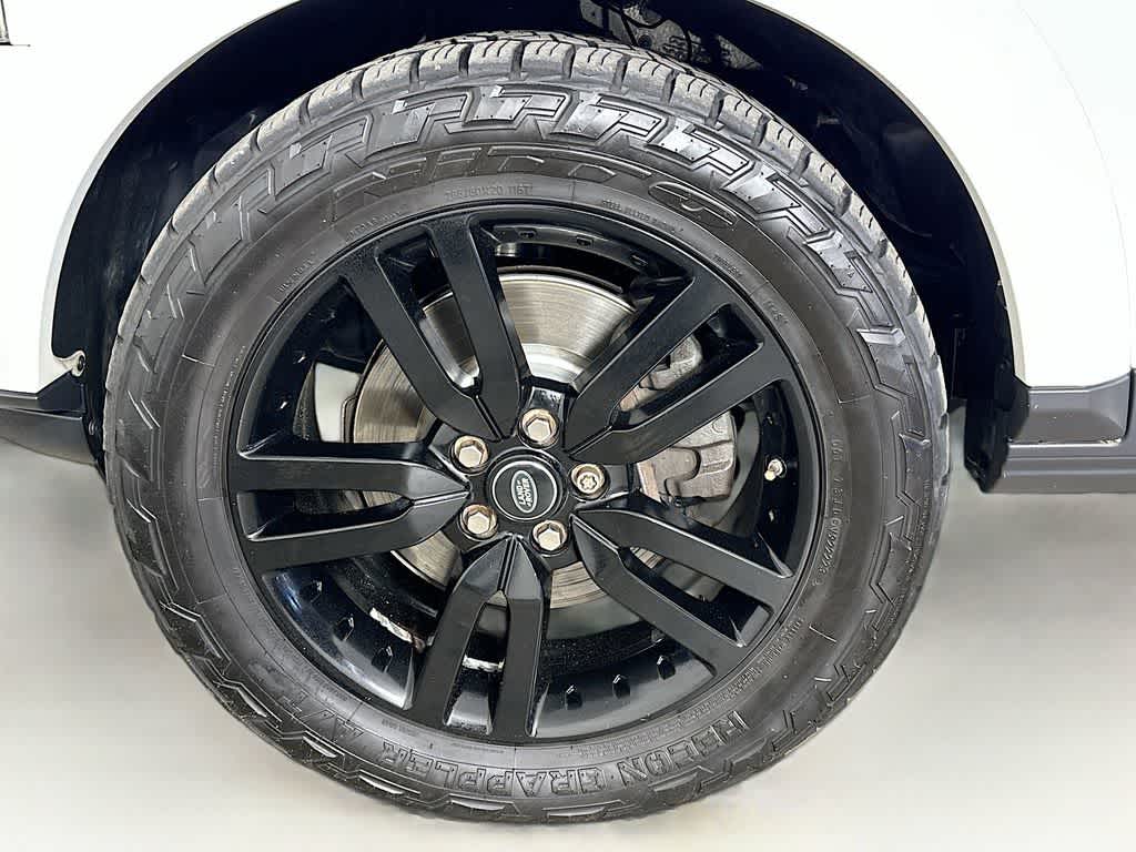 Thumbnail: 2015 Land Rover LR4 - 8