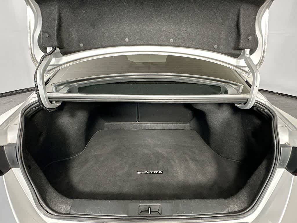 Thumbnail: 2023 Nissan Sentra - 20