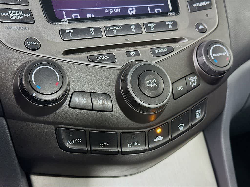 Thumbnail: 2007 Honda Accord - 17