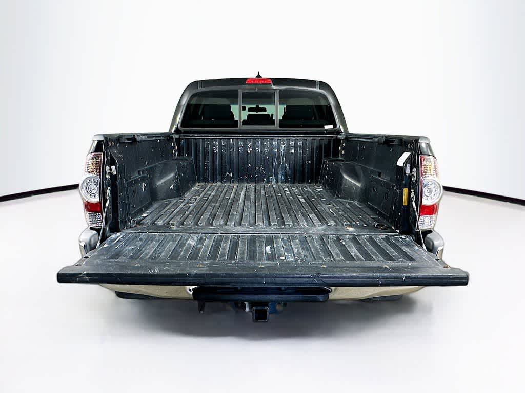 Thumbnail: 2014 Toyota Tacoma - 20
