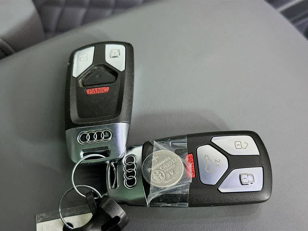 Thumbnail: 2023 Audi SQ5 - 22