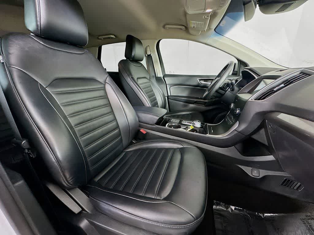 Thumbnail: 2020 Ford Edge - 15