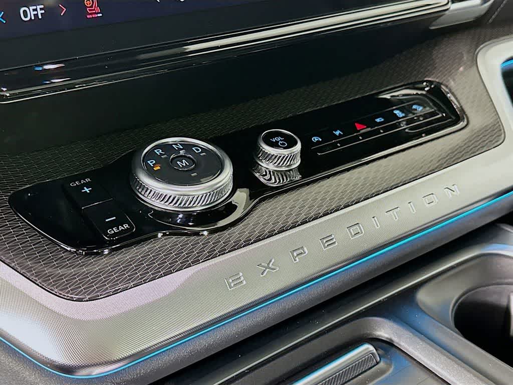 Thumbnail: 2026 Ford Expedition - 18