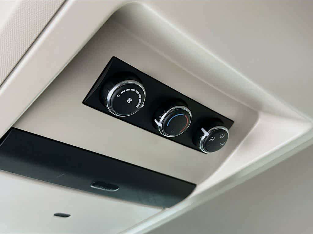 Thumbnail: 2018 Dodge Grand Caravan - 13