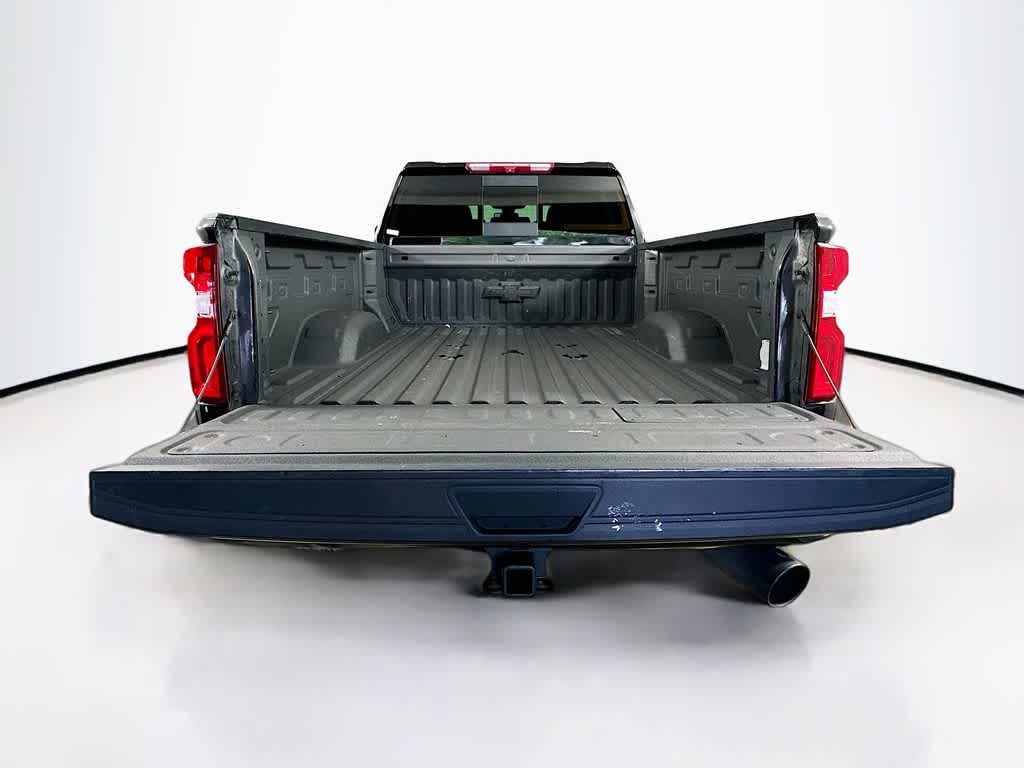 Thumbnail: 2022 Chevrolet Silverado 2500 - 21