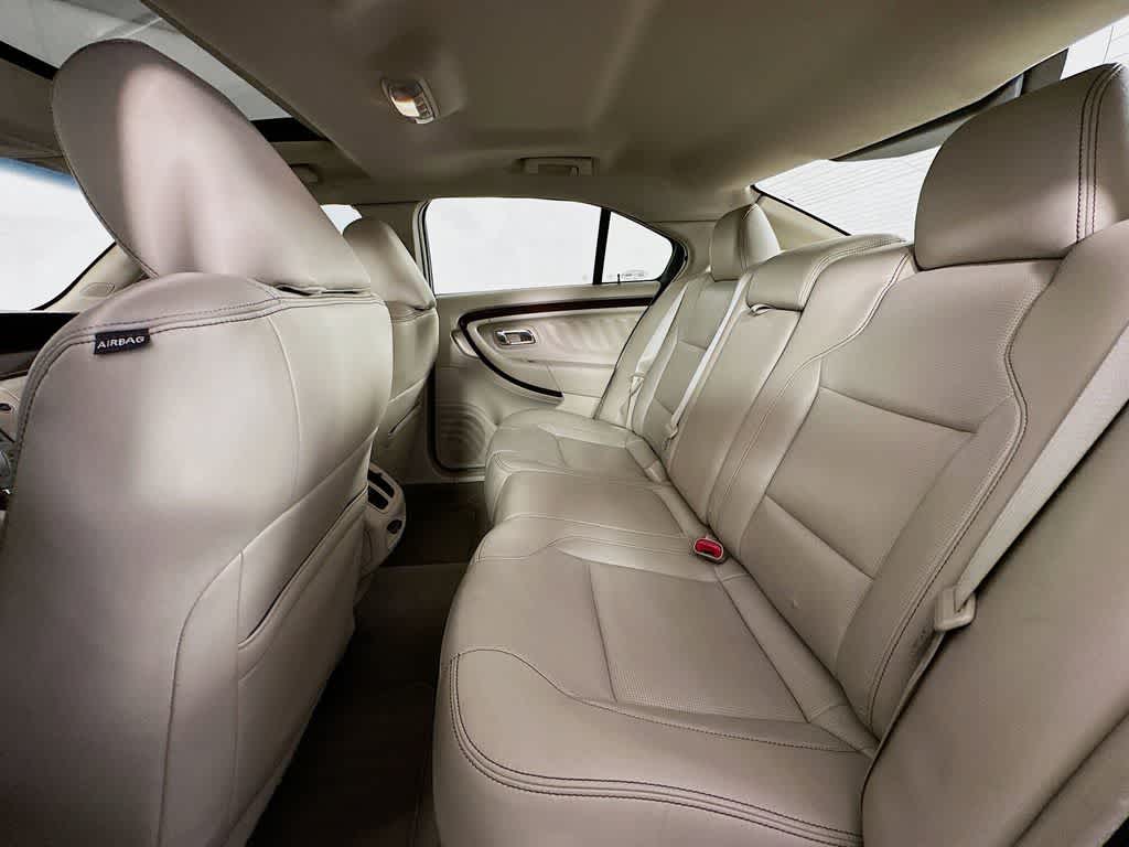 Thumbnail: 2010 Ford Taurus - 13