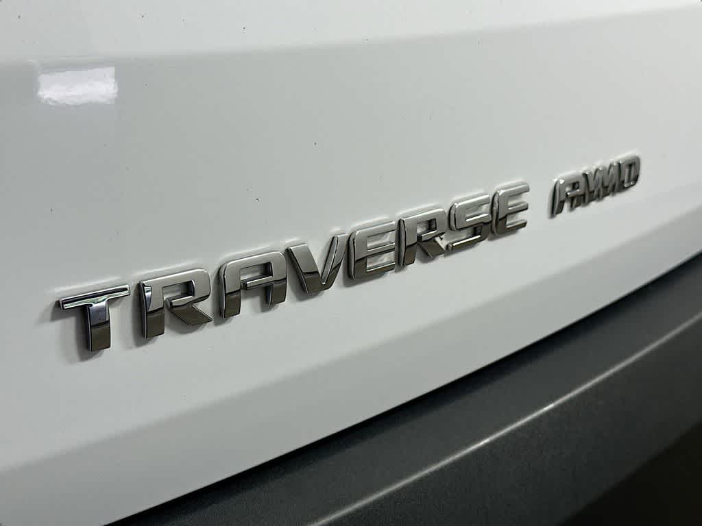 Thumbnail: 2022 Chevrolet Traverse - 6