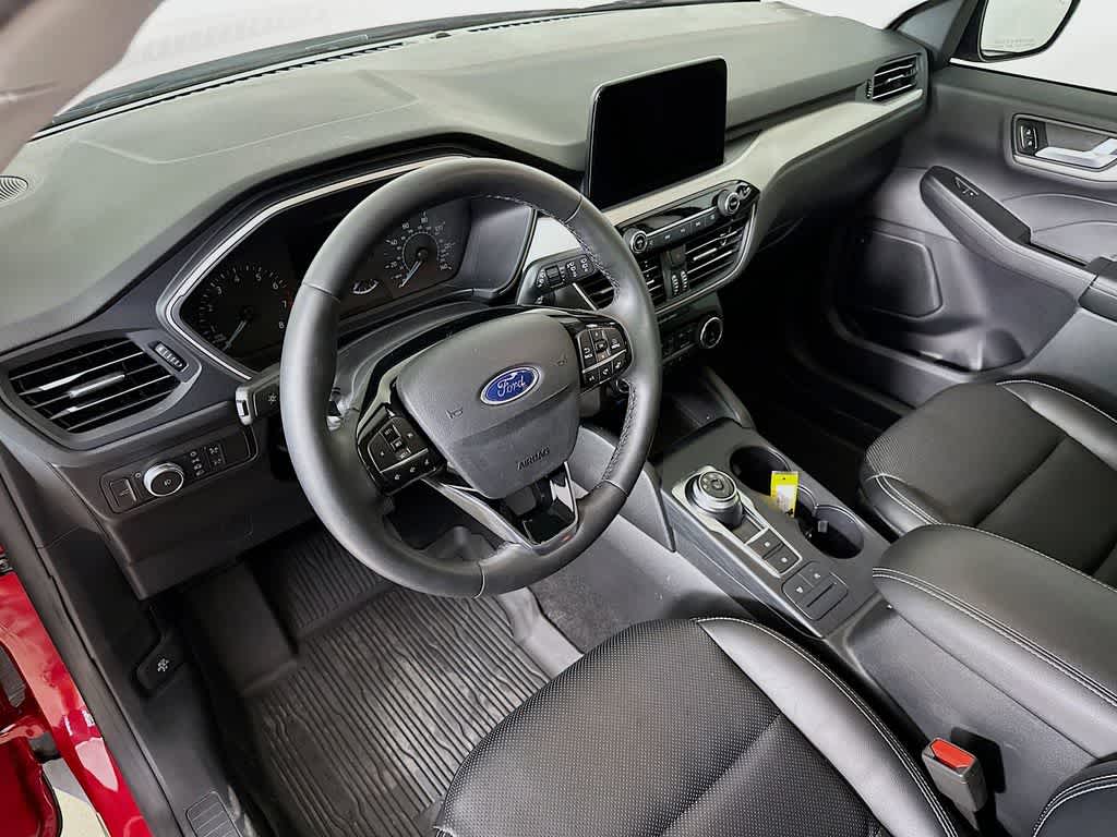 Thumbnail: 2022 Ford Escape - 2