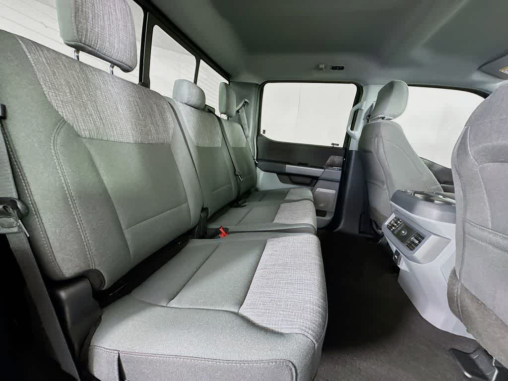 Thumbnail: 2026 Ford F-250 - 33