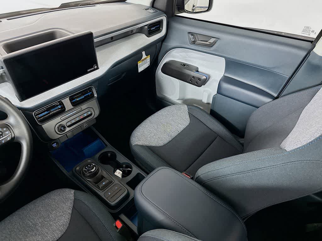 Thumbnail: 2025 Ford Maverick - 11