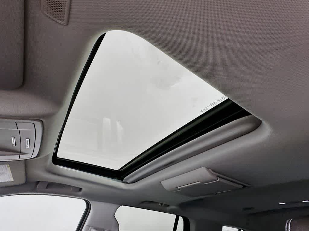 Thumbnail: 2019 GMC Yukon - 33