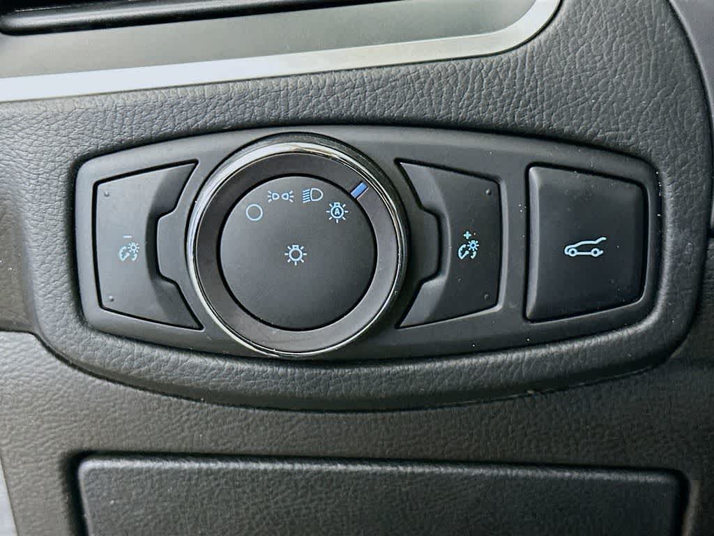 Thumbnail: 2017 Ford Edge - 27