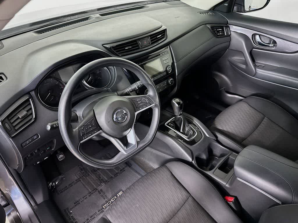 Thumbnail: 2017 Nissan Rogue - 2