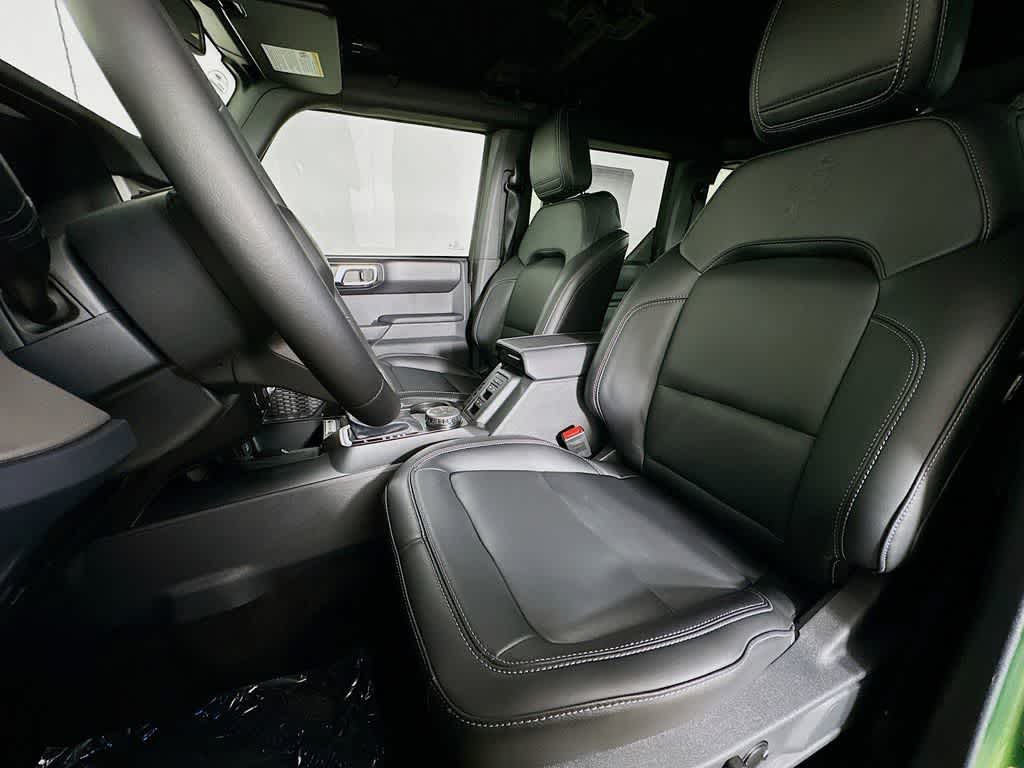 Thumbnail: 2025 Ford Bronco - 12