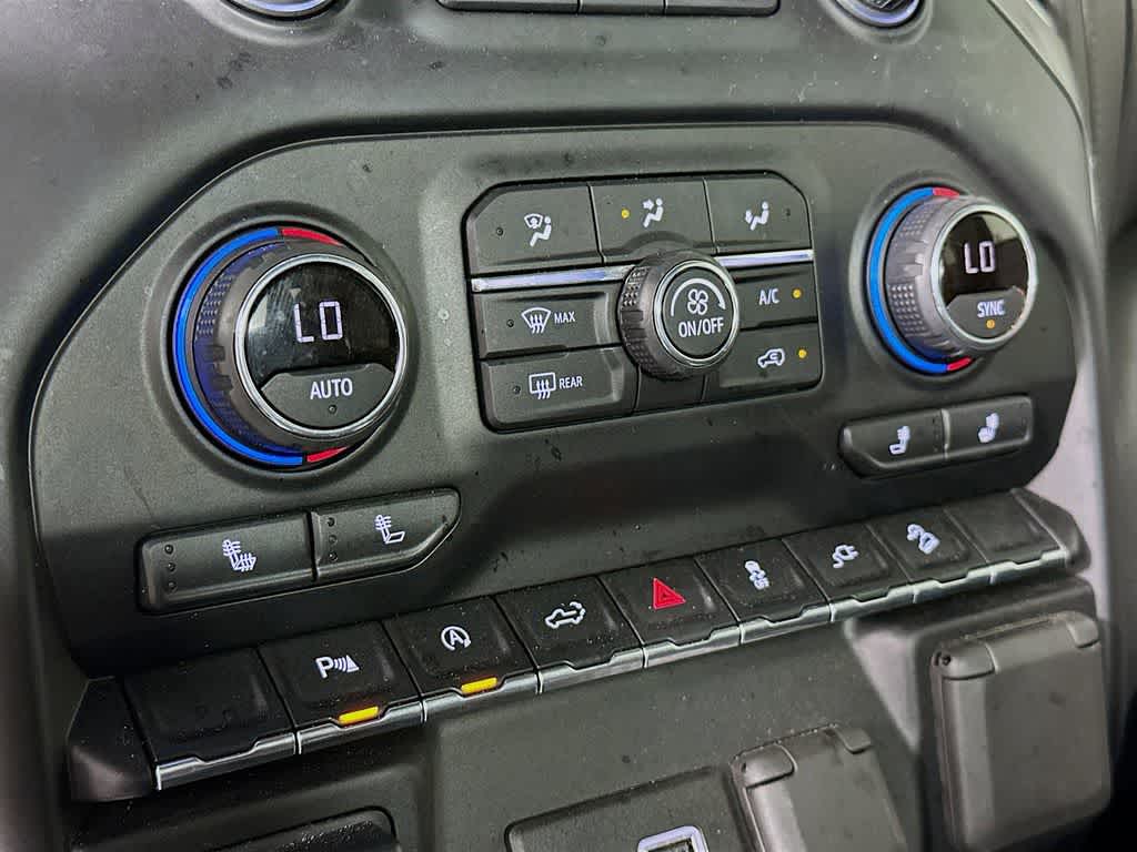 2020 Chevrolet Silverado 1500 RST 18