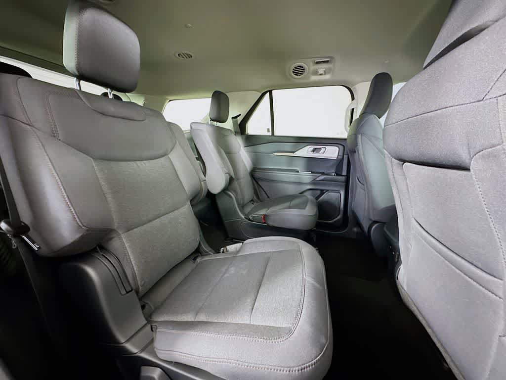 Thumbnail: 2026 Ford Explorer - 30